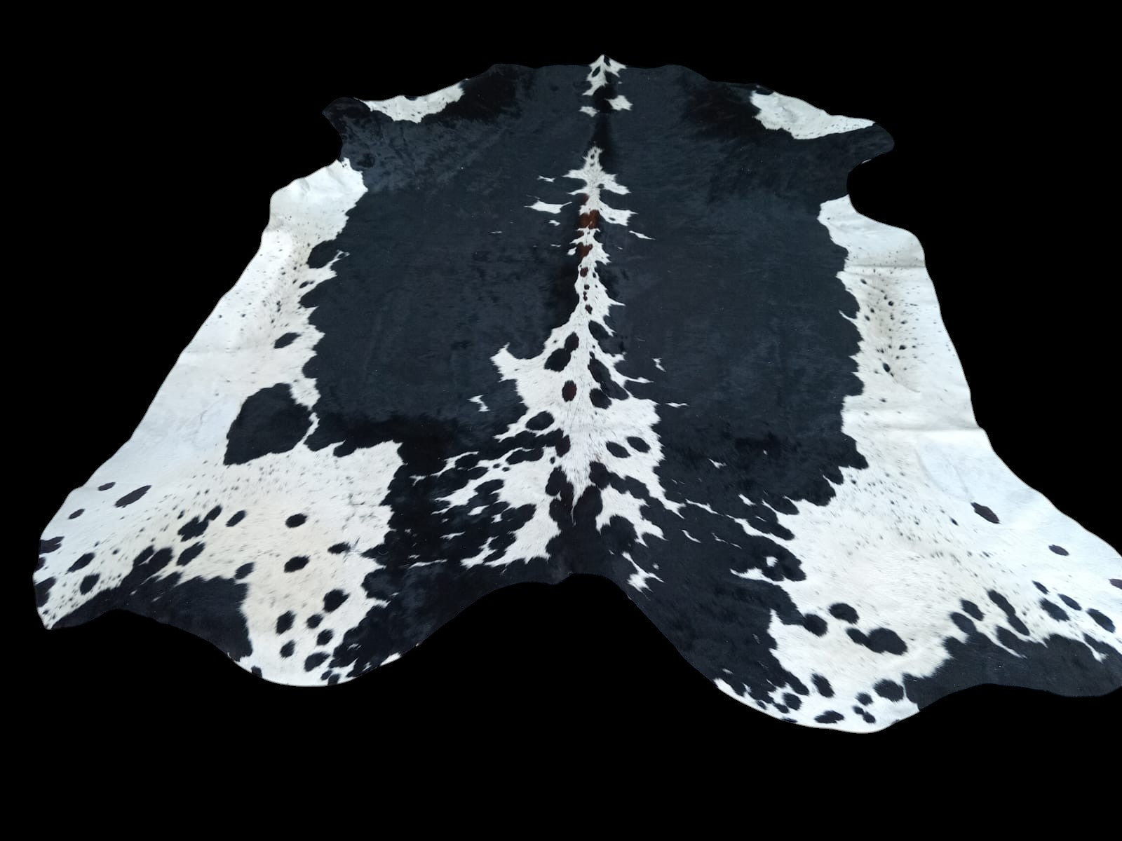 Nguni Tri-White & Black 2.13m x 1.90m AAS