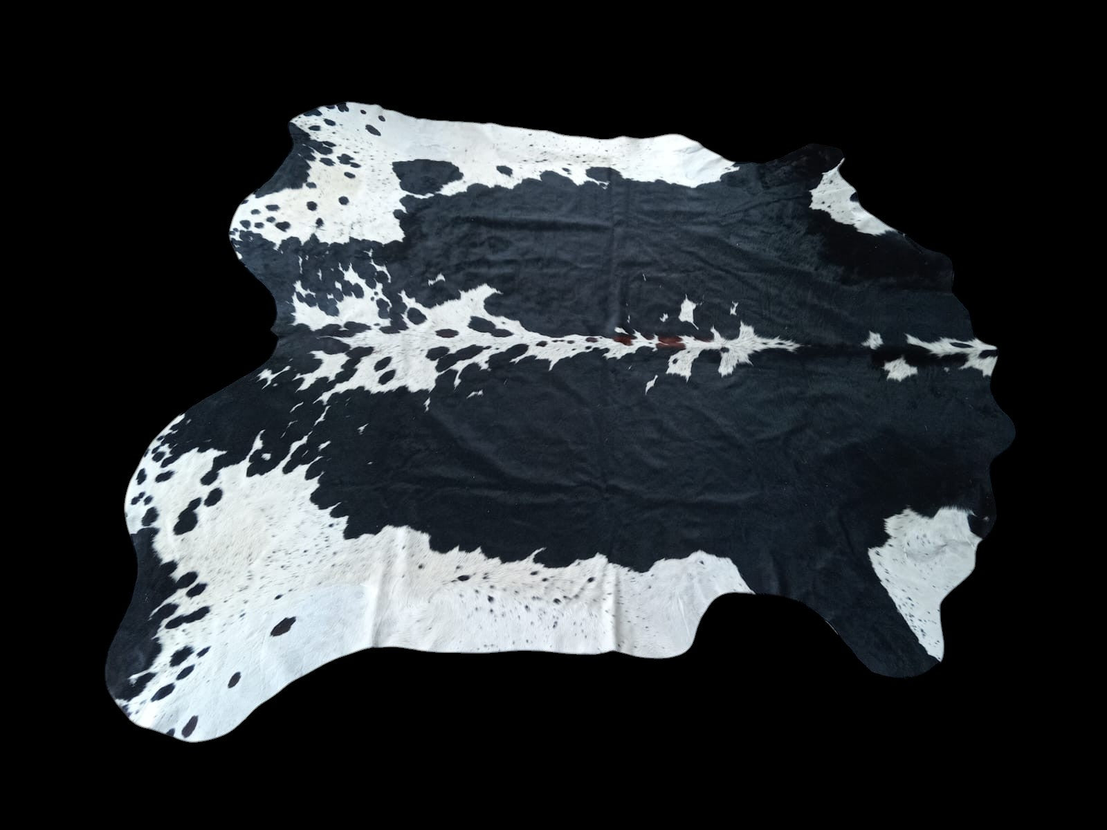 Nguni Tri-White & Black 2.13m x 1.90m AAS